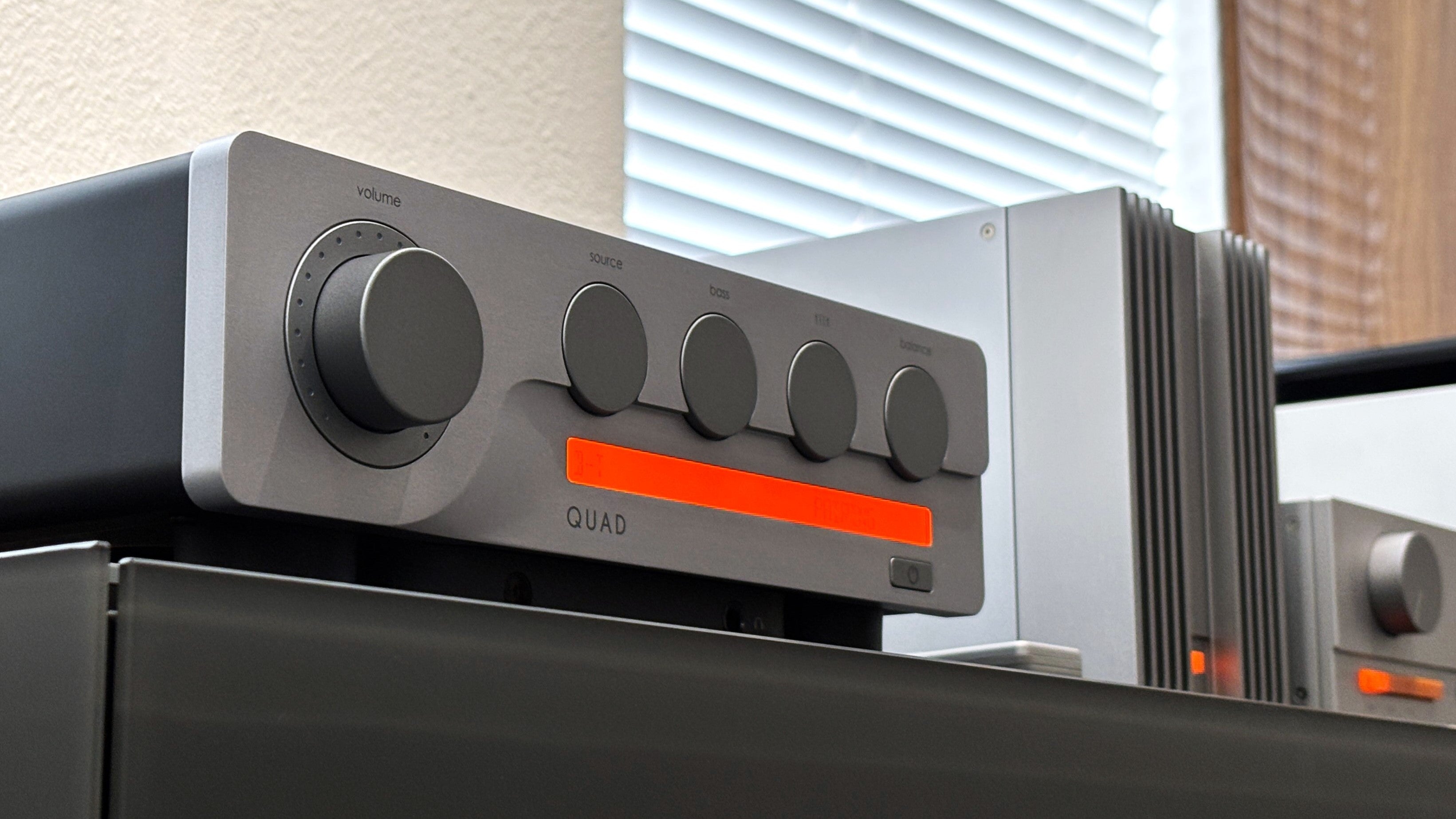 QUAD 3: Retro uitstraling, moderne techniek. Nu bij Poulissen