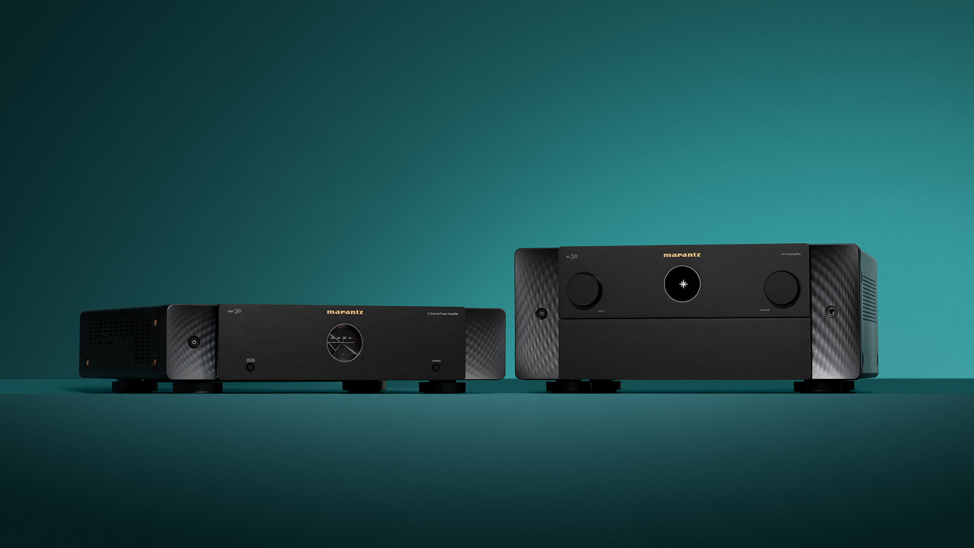 Marantz introduceert nieuwe AV home cinema combinatie: AV 30 en AMP 30