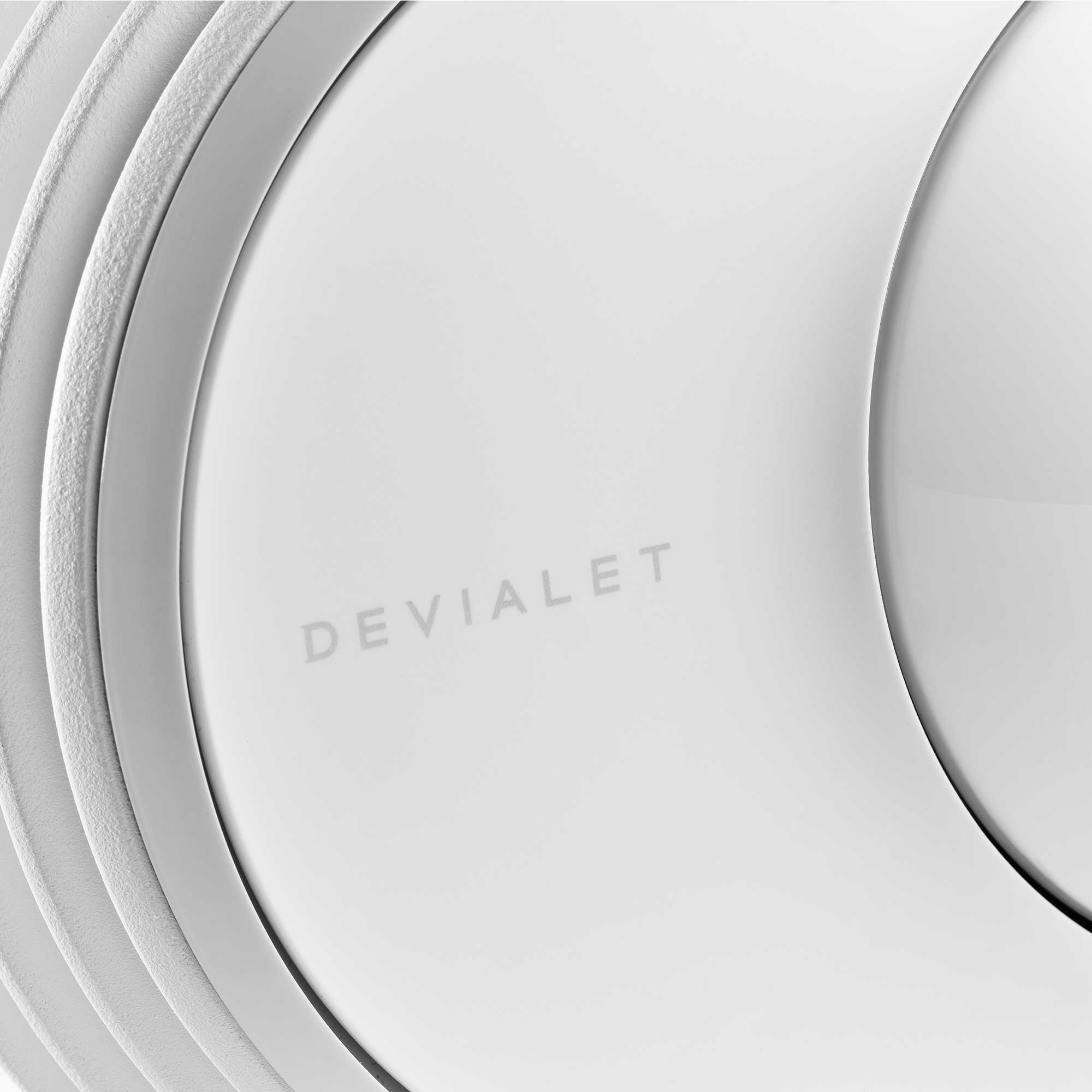 Devialet phantom 98db