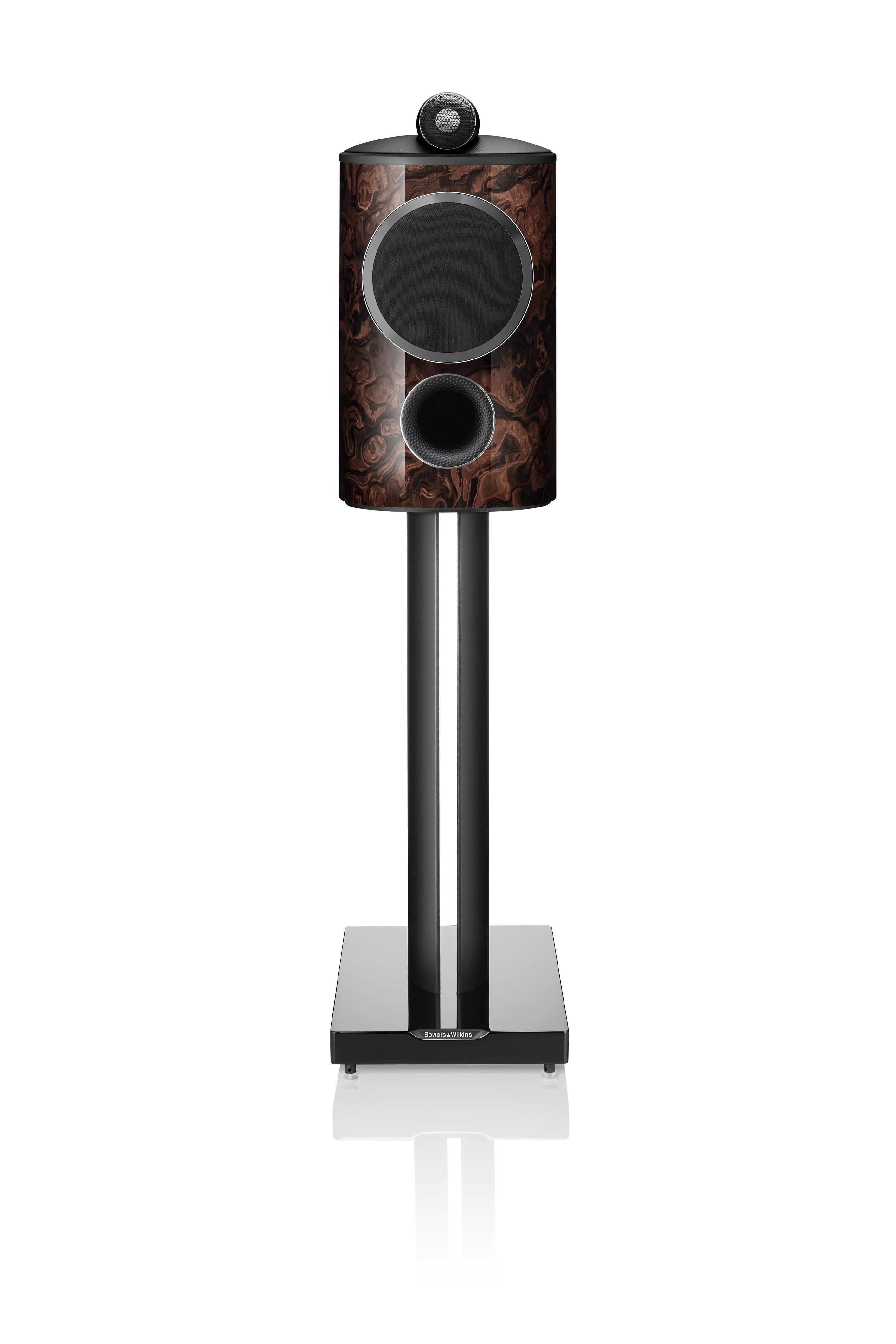 805 D4 Signature