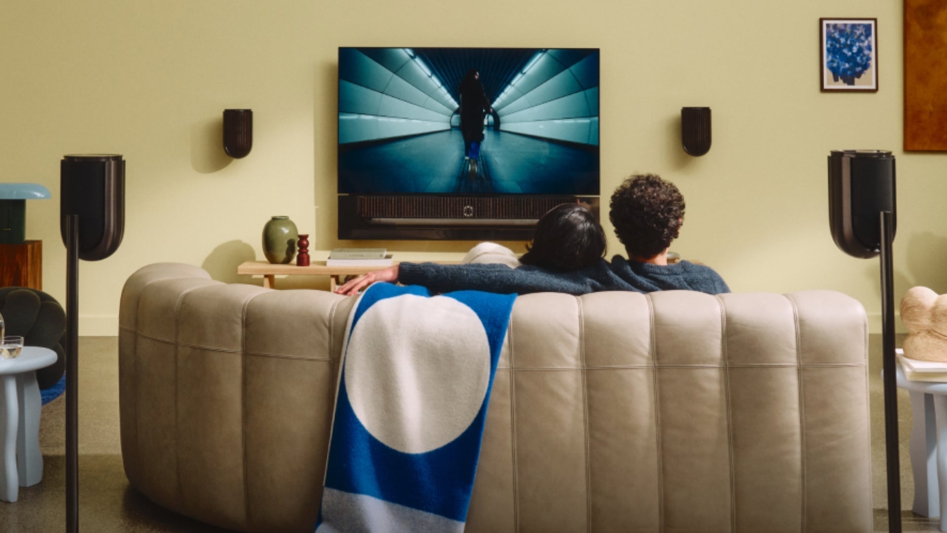 Bang & Olufsen introduceert unieke campagne ‘Surrounded by beautiful sound’