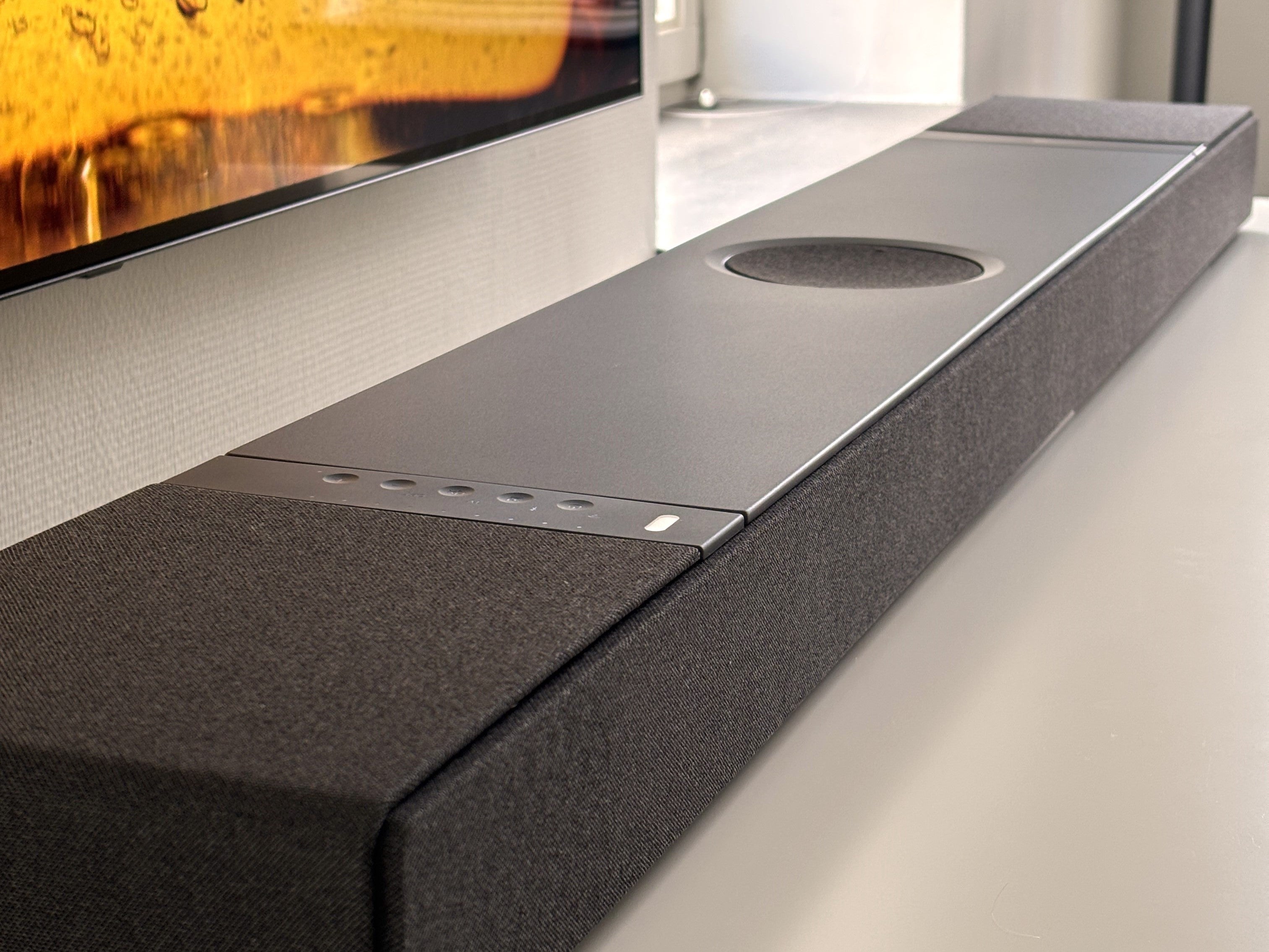 KEF XIO: Nieuwe 5.1.2 soundbar bij Poulissen