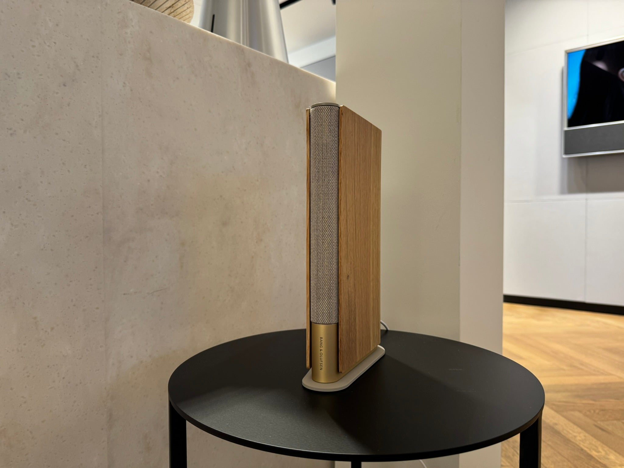 Beosound Premiere - Table stand - 2x Beosound Emerge rear