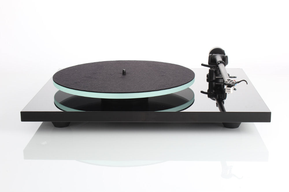 Rega planar 2 carbon