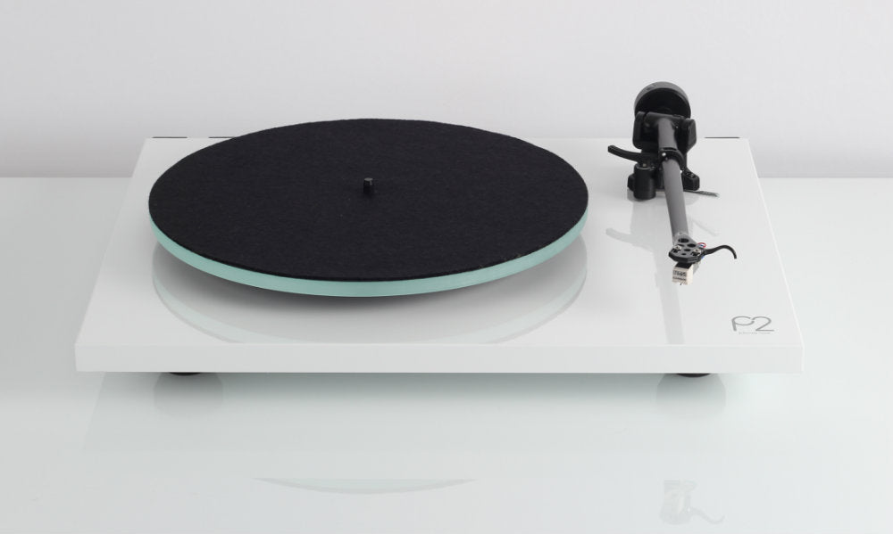 Rega planar 2 carbon