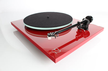 Rega planar 2 carbon