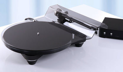 Rega planar 8