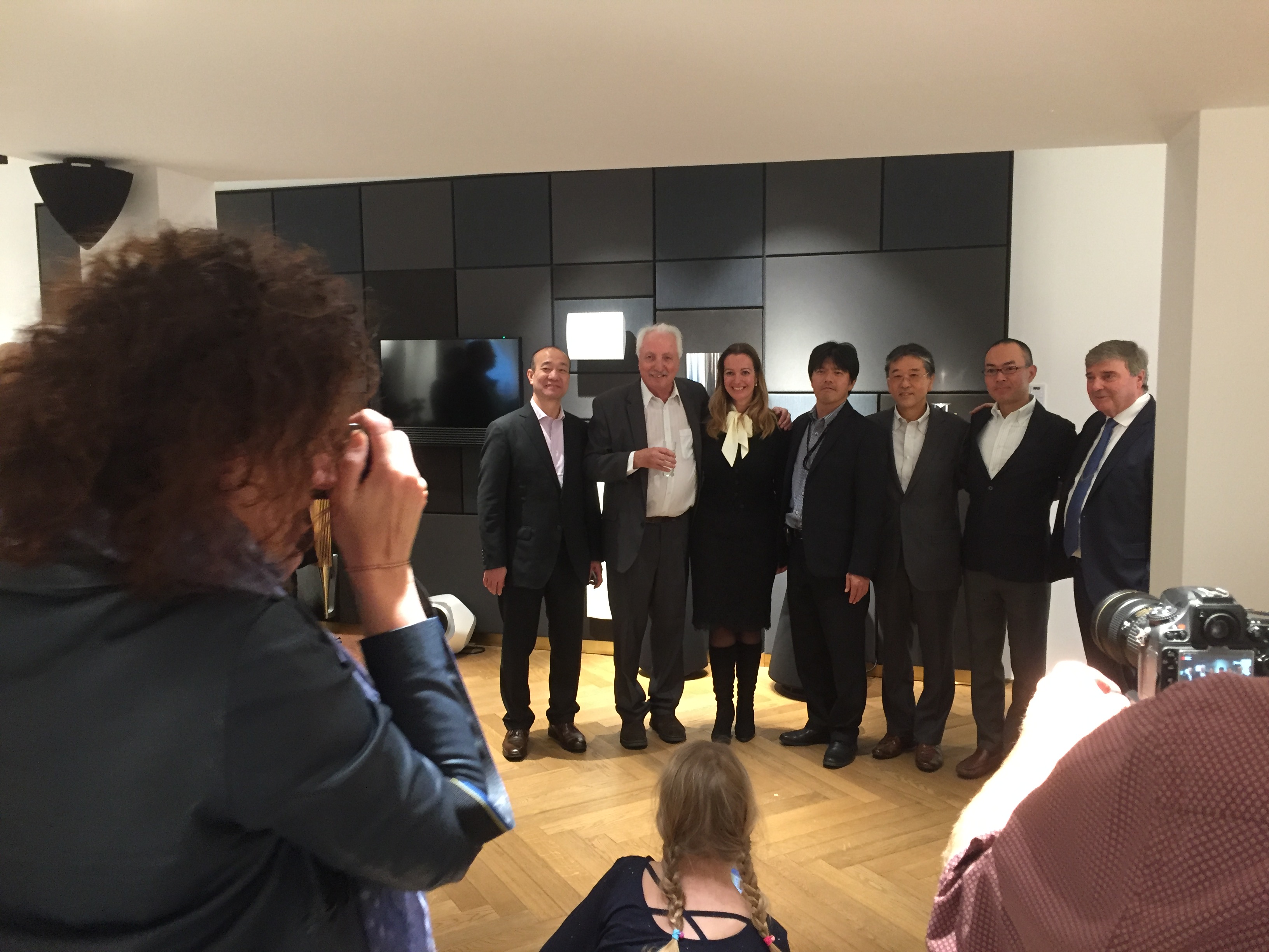 Directie Accuphase Japan en importeur Nederland op bezoek bij Poulissen in Roermond