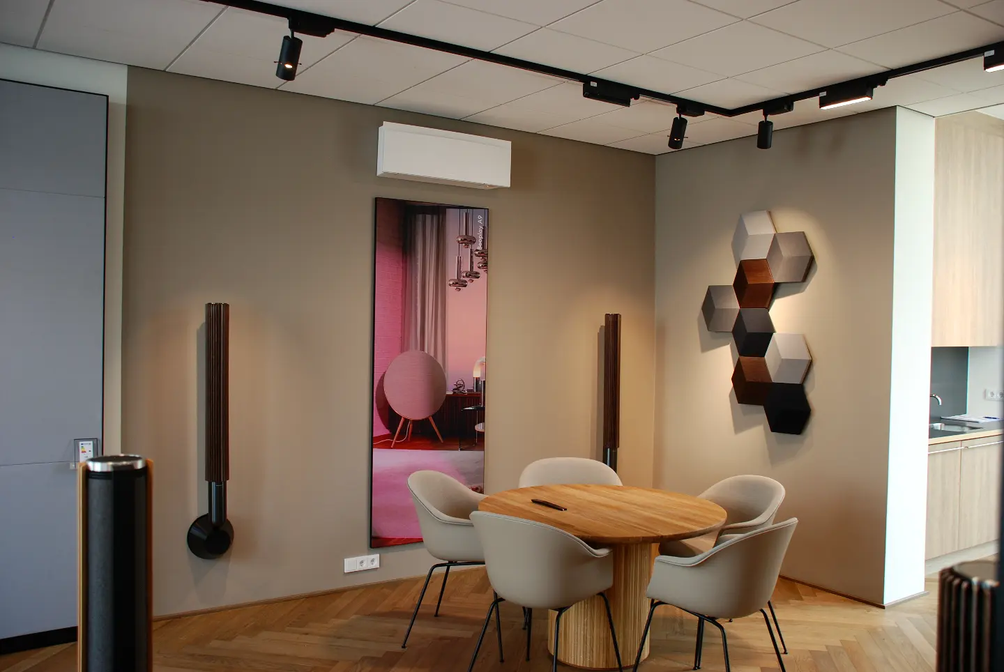 Nieuwe Bang & Olufsen showroom Poulissen