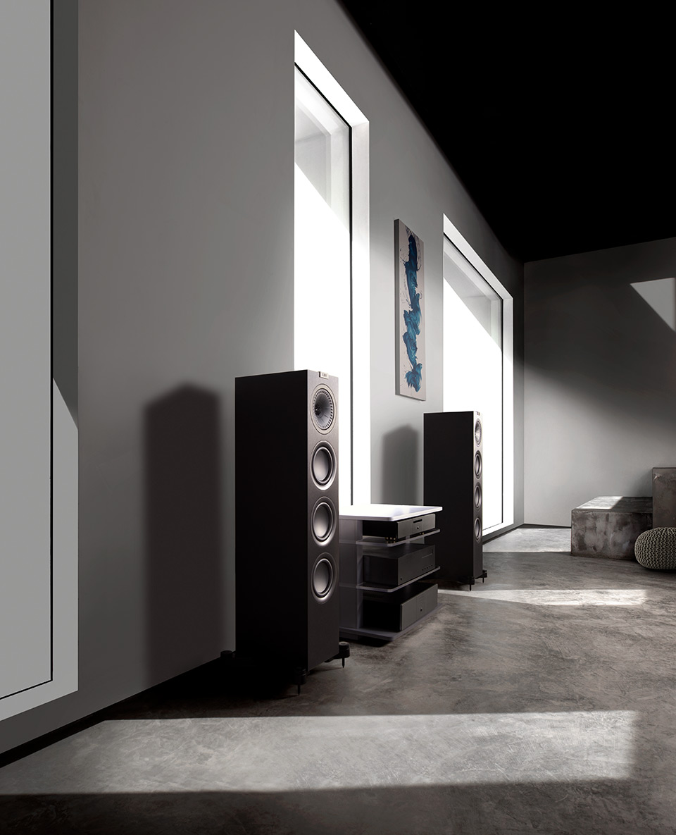 Kef Q550