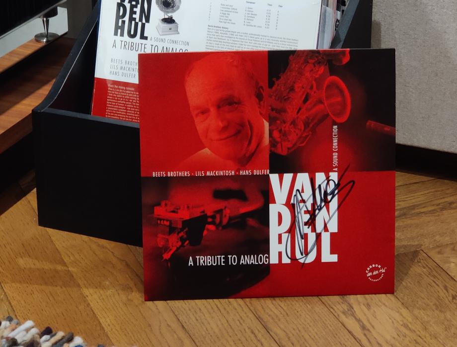 Van Den Hul