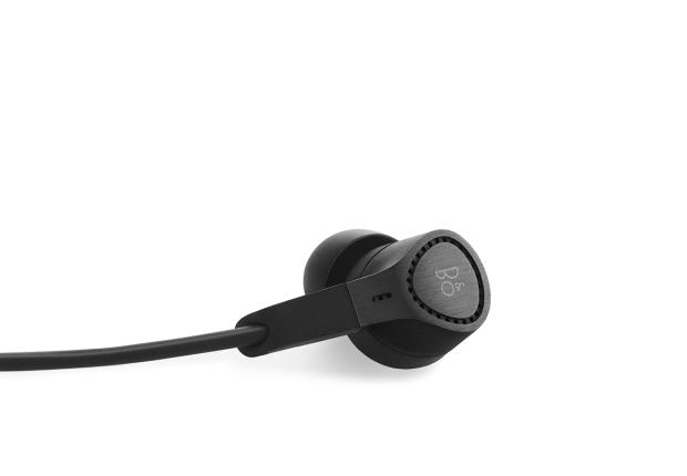 B&O BeoPlay E4