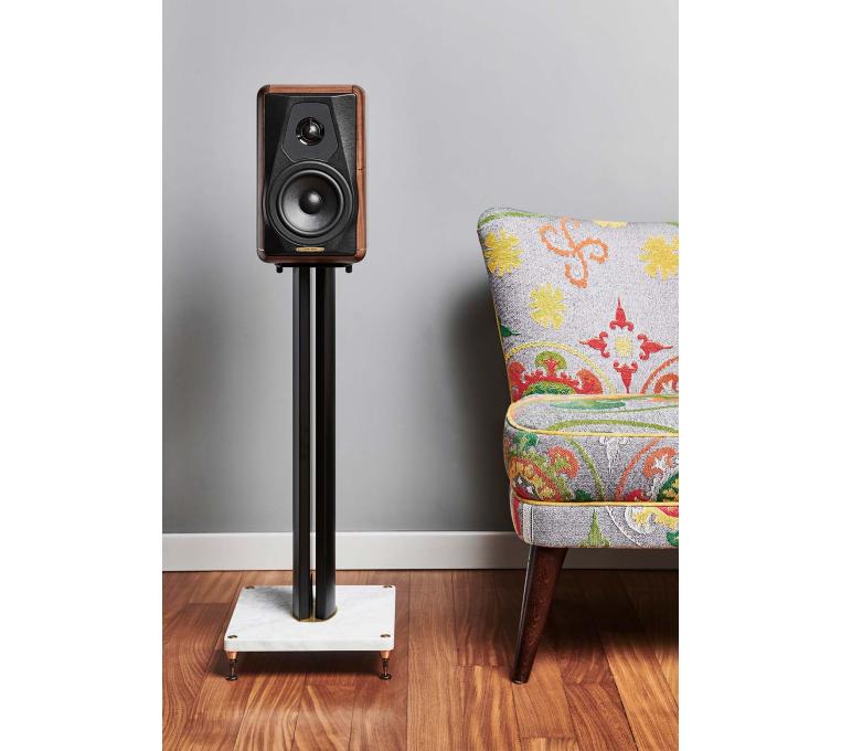 Sonus Faber Carrara stand